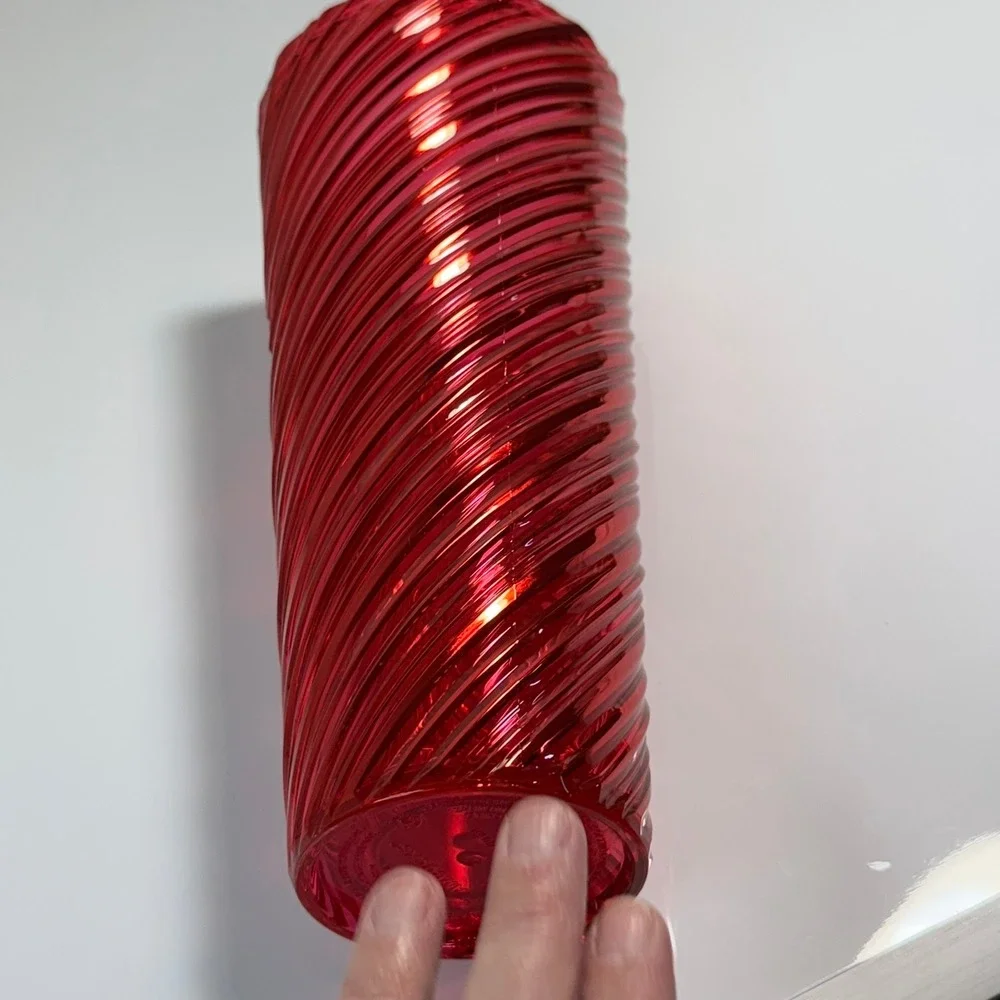 Starbucks Red Swirl‎ Cold Cup Tumbler 24 fl oz Holiday Edition No Lid